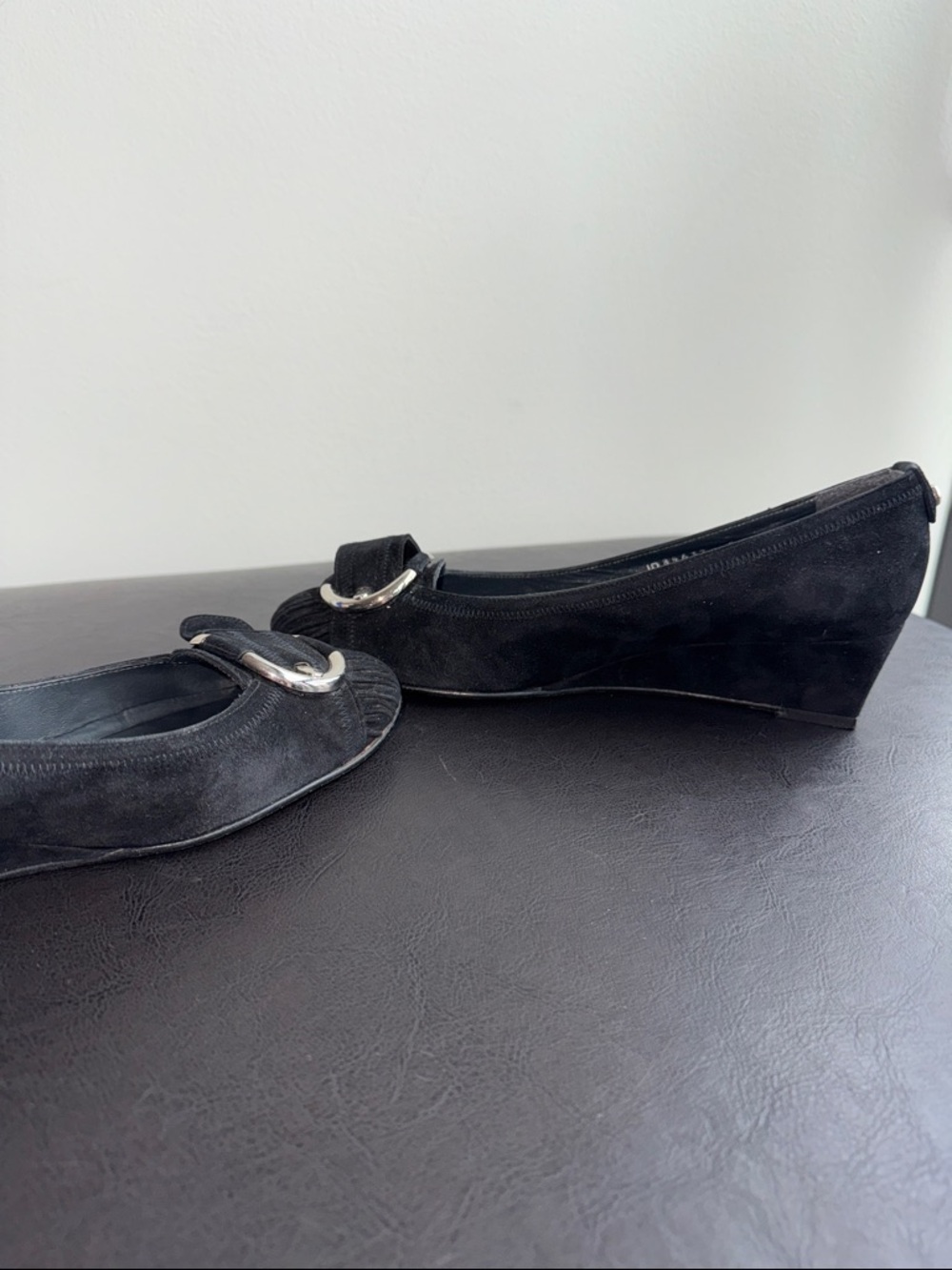 MAKE OFFER! Stuart Weitzman Mr. Seymour Black Suede Buckle Loafers 8.5US Narrow - Picture 6 of 11